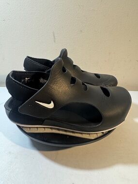 Nike Sunray Protect 3 Kids Black/White Sandal Style# DH9462-001 - Size 11C